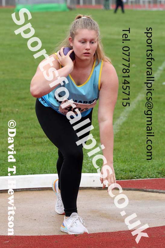 Women and Girls shot putt, 2021 North Eastern Track and Field Champs., Middesbrough. Photo: David T. Hewitson/Sports for All Pics